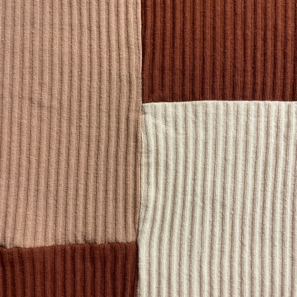 Colorblock Ribbed Long Sleeve Top - Picture 4 of 4